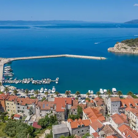 Palace Heritage Apartments * Makarska