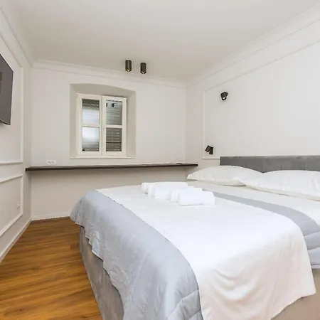 Palace Heritage Apartments Apartment Makarska