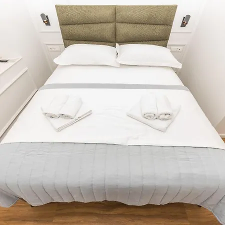 Apartment Palace Heritage Apartments Makarska