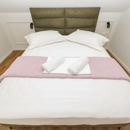 Apartment Palace Heritage Apartments Makarska