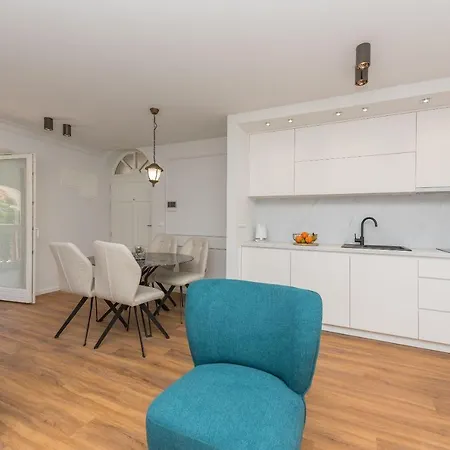 Palace Heritage Apartments Apartment Makarska