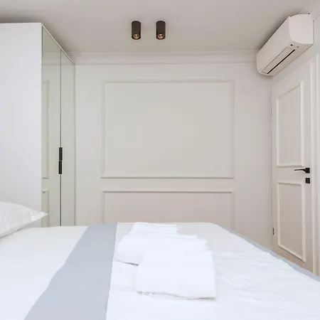 Palace Heritage Apartments Apartment Makarska