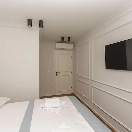 Palace Heritage Apartments Apartment Makarska