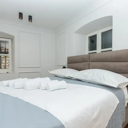 Apartment Palace Heritage Apartments Makarska