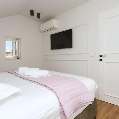 Apartment Palace Heritage Apartments Makarska